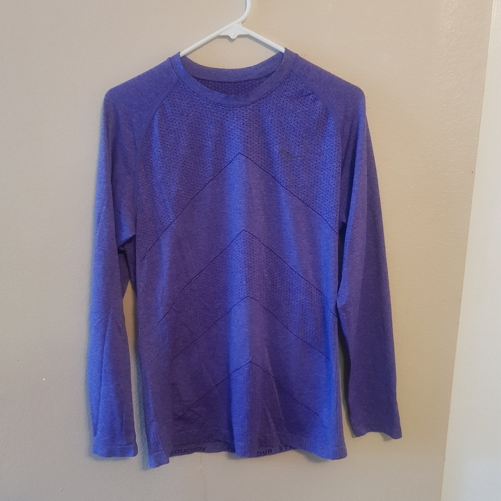 Saucony running shirt Purple mens Medium